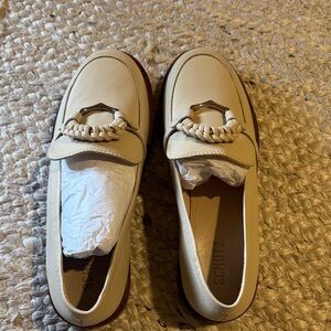 SCHUTZ Beige Loafers with Chain Detail